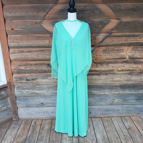 Dresses & Skirts - Vintage 70s Seafoam Green Chiffon Poncho  Polyester Maxi Dress Womens Sz 18